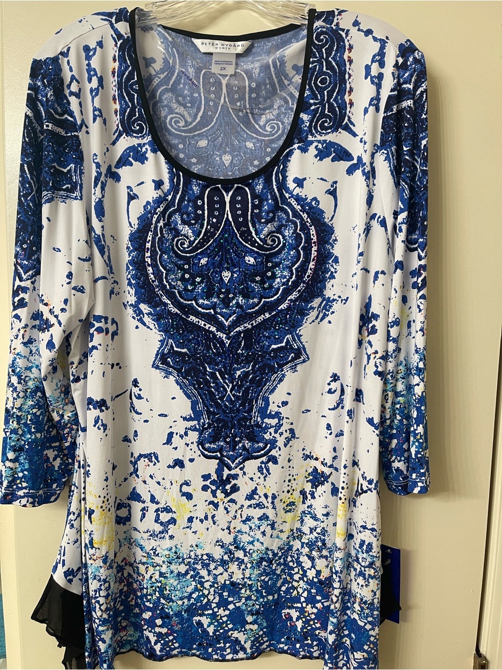 Peter Nygard White & Blue Paisley-Print Scoop Neck Long Sleeve Top
